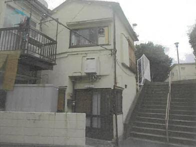 新宿区早稲田南町
１３番２３の競売物件