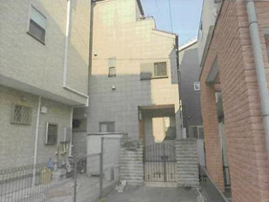 足立区綾瀬二丁目
10番47の競売物件