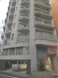 豊島区北大塚二丁目
４番４の競売物件