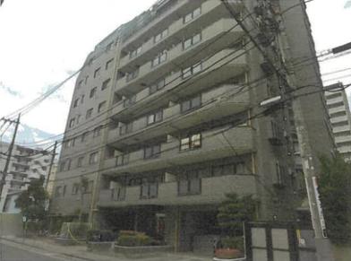 足立区綾瀬三丁目１６番地１５の競売物件