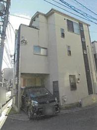 荒川区荒川八丁目１２番地１の競売物件