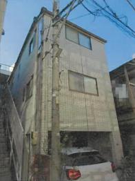 渋谷区神宮前六丁目
１２番７４の競売物件