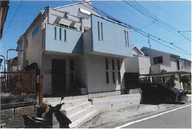 町田市金井ヶ丘三丁目
２０５６番４３の競売物件