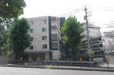 多摩市諏訪四丁目２４番地３の競売物件