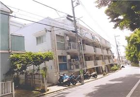 横浜市南区六ツ川二丁目６７番地７の競売物件