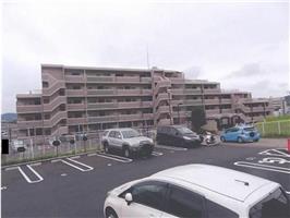 横浜市栄区飯島町字南谷１７２６番地１２の競売物件