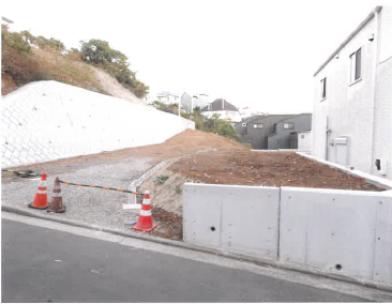 横浜市南区清水ケ丘
214番1の競売物件