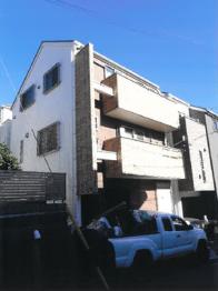 横浜市金沢区富岡西二丁目
2262番147の競売物件