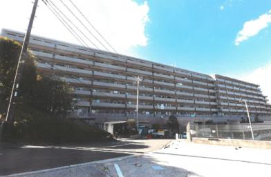 横浜市南区蒔田町字三度台1018番地15の競売物件