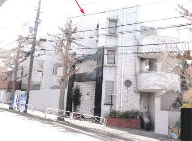 横浜市磯子区上中里町
１０２３番の競売物件