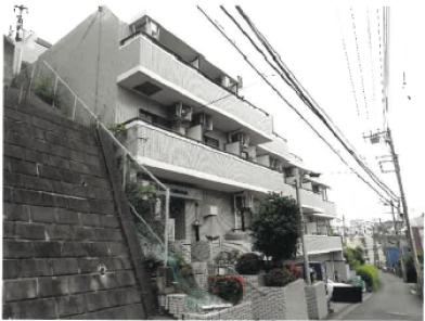 横浜市港北区菊名四丁目３８２番地４２の競売物件