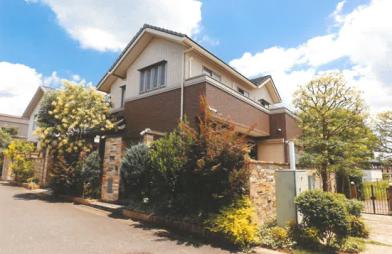 横浜市都筑区牛久保西三丁目
１０番３２の競売物件