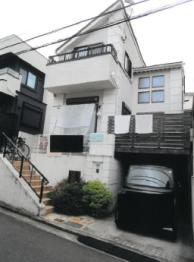 横浜市港北区日吉本町六丁目
２４１１番１７の競売物件