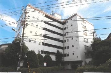 横浜市金沢区富岡東五丁目２３４５番地１２の競売物件