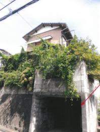 横浜市泉区上飯田町字天神山
１０６８番５の競売物件
