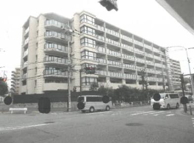 横浜市港南区笹下三丁目４２２４番地１の競売物件