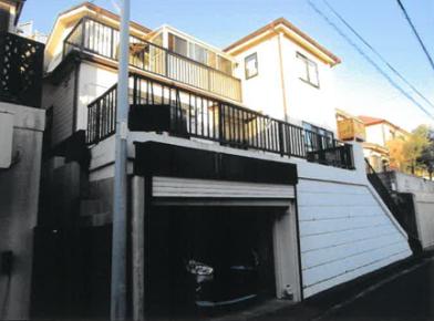 横浜市南区六ツ川四丁目
１１９９番５の競売物件