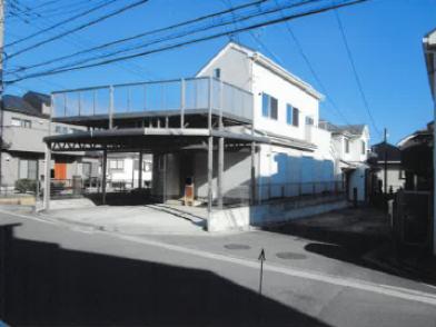 横浜市瀬谷区阿久和西一丁目
１６番２８の競売物件
