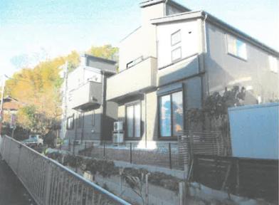 鎌倉市笛田五丁目
１８５２番１の競売物件
