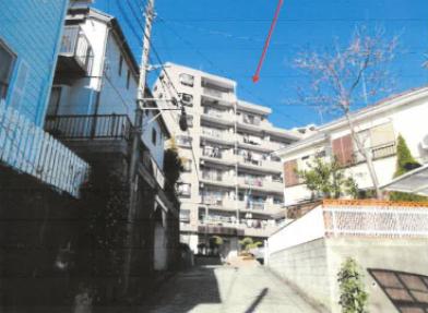横浜市港南区東永谷三丁目１４９１番地２の競売物件