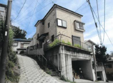 横浜市金沢区富岡東六丁目
２１９番５３の競売物件