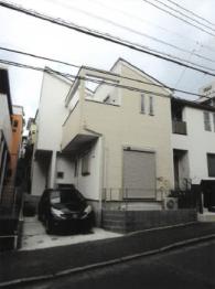 横浜市青葉区市ケ尾町
１０５１番３４の競売物件