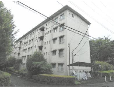 横浜市旭区左近山１９９７番地７の競売物件