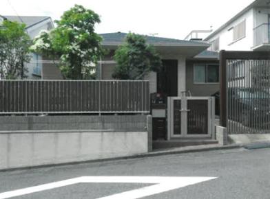 横浜市栄区桂台東
２１６７番２９の競売物件