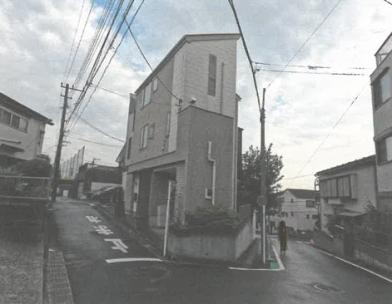 横浜市南区三春台
４０番４０の競売物件