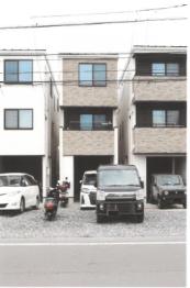 川崎市高津区溝口六丁目
９６１番１０の競売物件