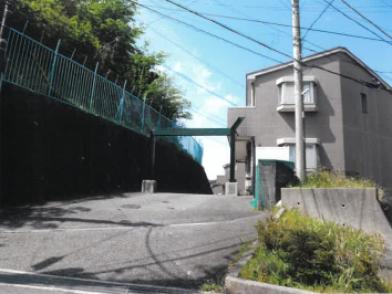 横須賀市ハイランド一丁目１５２６番地６１１の競売物件