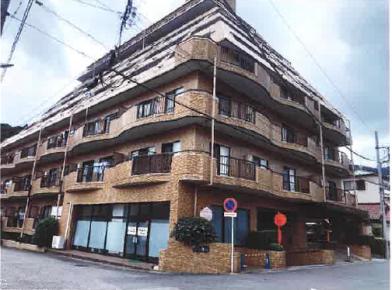 足柄下郡湯河原町土肥四丁目１１番地４の競売物件