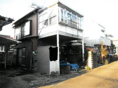 白岡市上野田字八幡
５７番１５の競売物件