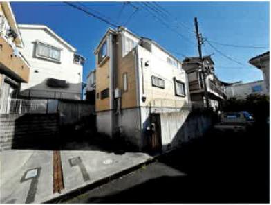 さいたま市緑区原山一丁目
３５５番８の競売物件