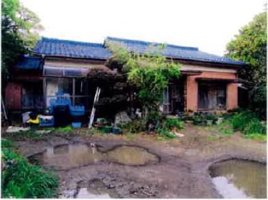 鴨川市広場字下広場
１０７７番の競売物件