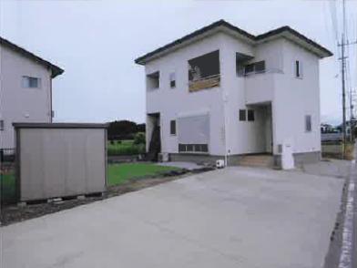 伊勢崎市戸谷塚町字絹園
３６５番１の競売物件