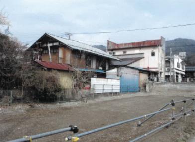 利根郡みなかみ町猿ケ京温泉字町裏
１５０番１の競売物件