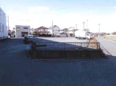 邑楽郡邑楽町大字新中野
１２３番１５の競売物件