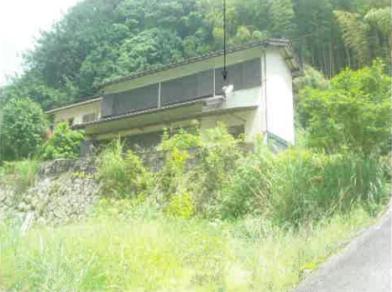 静岡市清水区中河内字蒜草
５３２１番１の競売物件