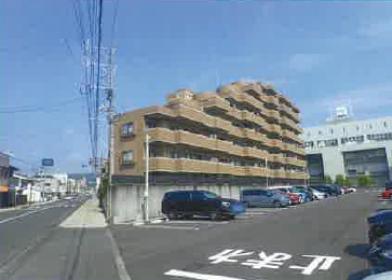 静岡市駿河区小鹿二丁目　１６３番地３の競売物件