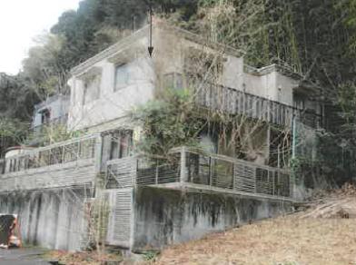静岡市葵区北字滝ノ谷
１２４２番７の競売物件