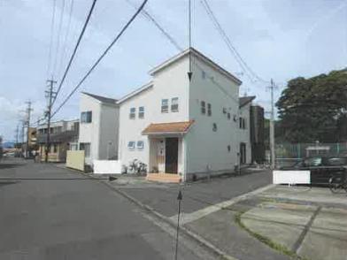 静岡市葵区瀬名中央二丁目
１２５０番１の競売物件