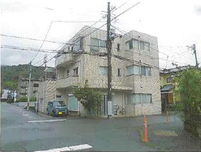 伊東市宇佐美字芝原
１９７２番１１の競売物件