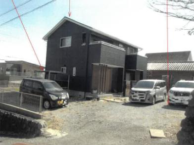 富士宮市野中字彦六
１３７３番１５の競売物件