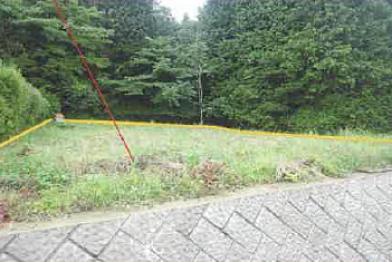 富士吉田市大明見二丁目
１６２５番２の競売物件