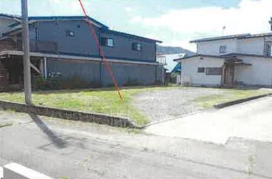 富士吉田市大明見五丁目
４７６番３の競売物件