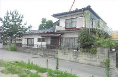 甲州市塩山下於曽字沓田
１５３０番４の競売物件