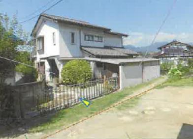 山梨市上神内川字平塚
１０５７番３の競売物件