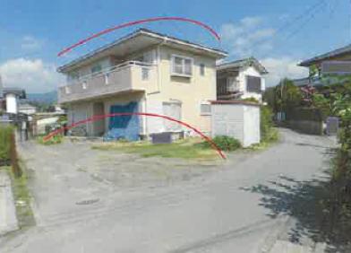 山梨市上神内川字平塚
１１０１番１の競売物件