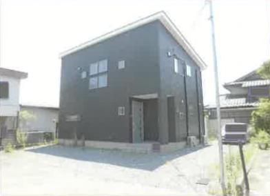 甲府市新田町
３７５番１１の競売物件